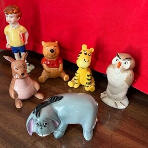 Walt Disney Product. Beswick England Winnie the Pooh Set missing Rabbit